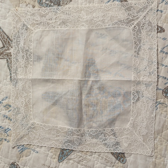 Women's Handkerchiefs - Picture 2 of 7